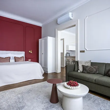 Elegant Paris Ave With A Terrace براغ