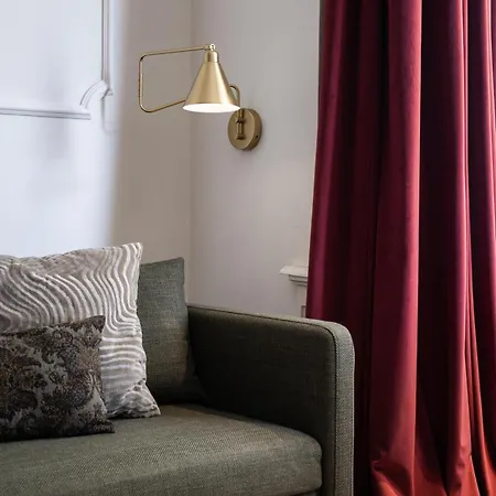 Elegant Paris Ave With A Terrace * براغ