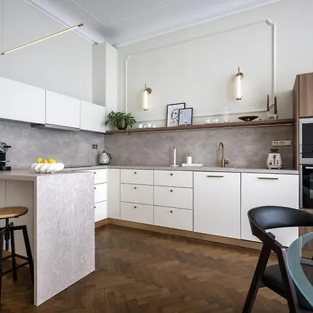 شقة Elegant Paris Ave With A Terrace براغ
