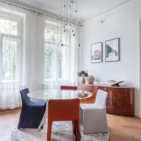 Elegant Paris Ave With A Terrace Apartmán